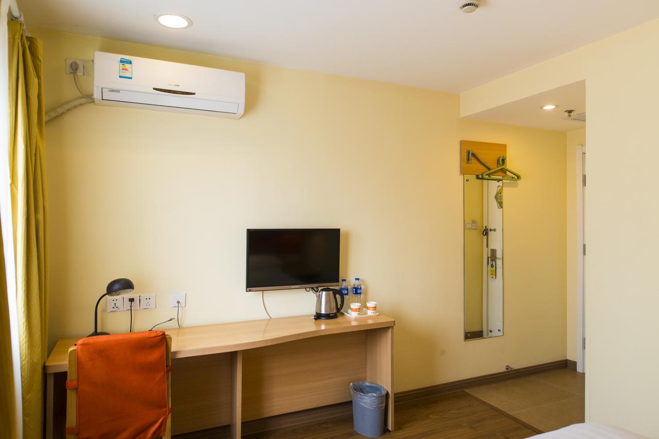 Home Inn Shanghai Pudong Nanpu Bridge Tangqiao Commercial Square Exterior foto