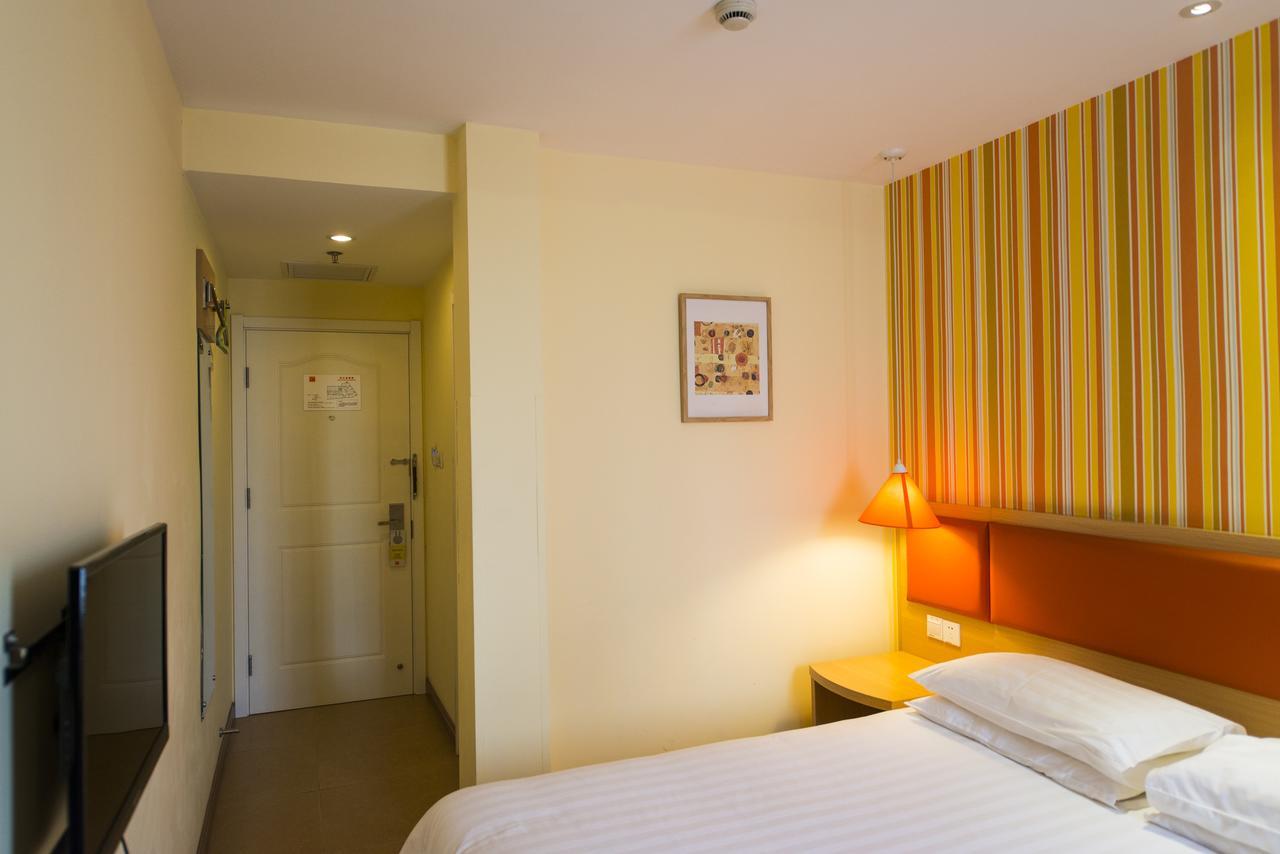 Home Inn Shanghai Pudong Nanpu Bridge Tangqiao Commercial Square Exterior foto
